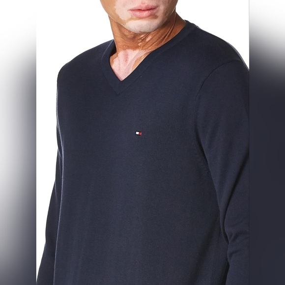 Tommy Hilfiger ~ Designer Men's V-Neck Longsleeved Sweater Navy Blue Size XL - Picture 6 of 7